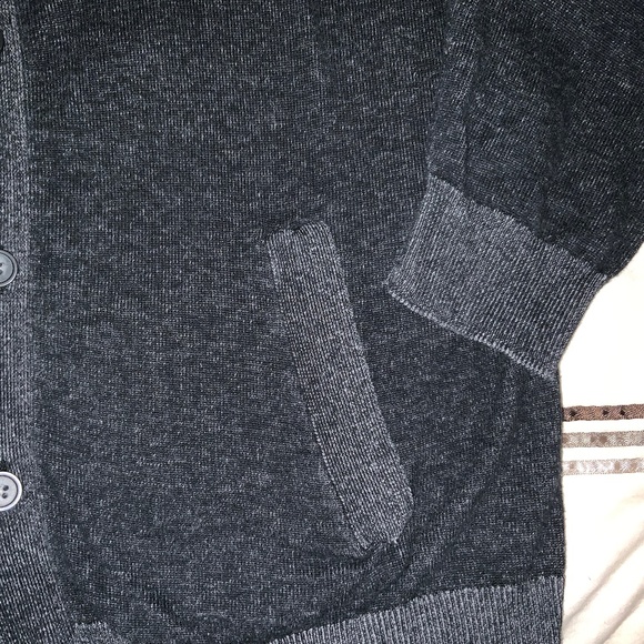 Men’s Cardigan/Sweater - Picture 3 of 4